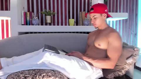 Ryan online show from 10-21-25, 03:18