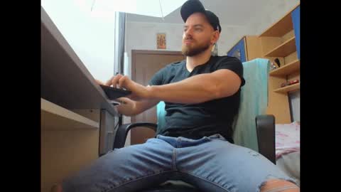 Ryanstone  online show from 01-14-26, 05:57