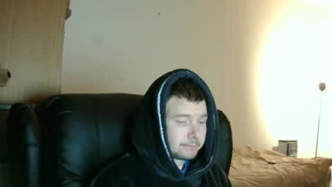 Snapshot of ryder93x chatting on 02-02-25, 07:09 Ryder93 online show from 02-02-25, 07:09