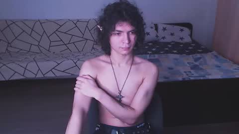 Snapshot of rylanstone chatting on 09-28-25, 12:38 Rylan online show from 09-28-25, 12:38