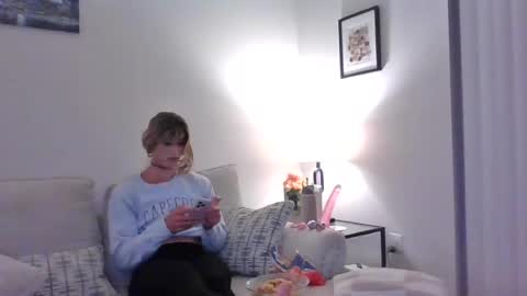 Snapshot of ryliedewhore6 chatting on 07-31-26, 01:27 Rylie DeWhore online show from 07-31-26, 01:27