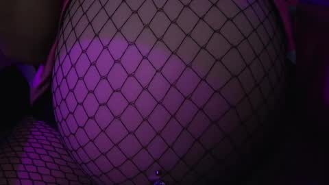 Snapshot of rynn_x chatting on 05-13-26, 09:17 SINGLE WIDOWED MOM online show from 05-13-26, 09:17
