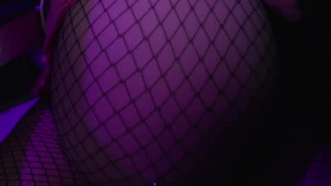 Snapshot of rynn_x chatting on 05-20-26, 06:19 SINGLE WIDOWED MOM online show from 05-20-26, 06:19