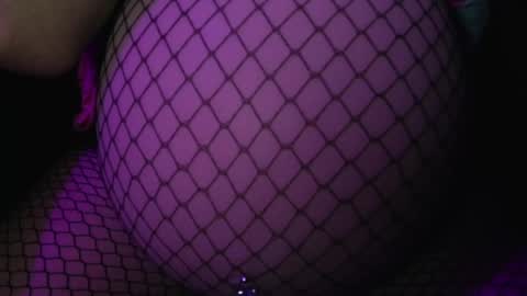 Snapshot of rynn_x chatting on 05-27-26, 05:59 SINGLE WIDOWED MOM online show from 05-27-26, 05:59