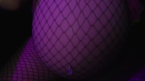 Snapshot of rynn_x chatting on 06-10-26, 06:34 SINGLE WIDOWED MOM online show from 06-10-26, 06:34