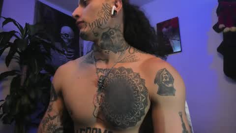 Snapshot of ryuk_it chatting on 10-18-25, 03:35 leopmonk help me reach 100 thumbs up online show from 10-18-25, 03:35