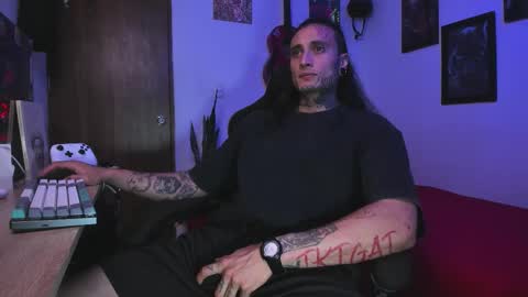 leopmonk help me reach 100 thumbs up online show from 01-17-26, 02:05