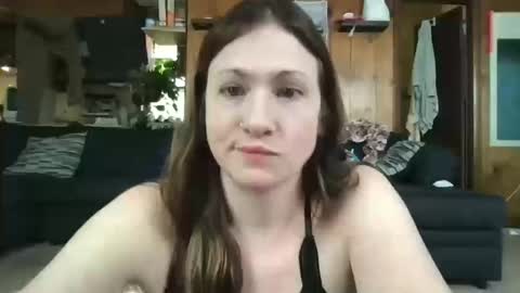 s496925 online show from 10-10-25, 05:34