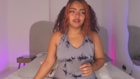 Snapshot of s_sofia_ chatting on 01-08-26, 11:56 s_sofia_ online show from 01-08-26, 11:56