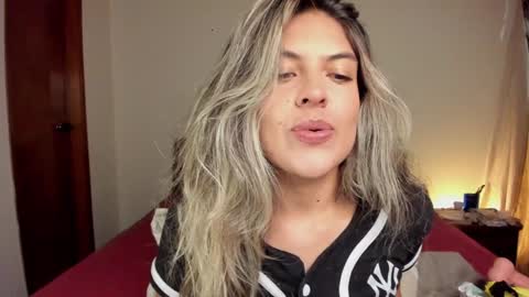 Leslie Beltrn online show from 01-09-25, 03:15