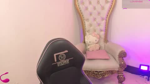 saaya_tay online show from 11-21-25, 03:16