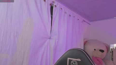 saaya_tay online show from 04-01-26, 03:18