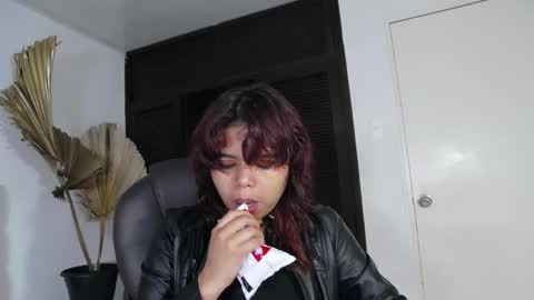 Snapshot of sabinamerchetti_ chatting on 04-20-26, 02:03 Sabina Merchetti online show from 04-20-26, 02:03
