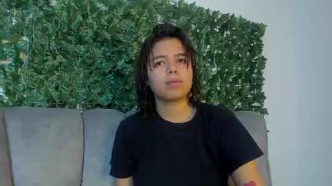 Snapshot of sabinamerchetti_ chatting on 06-18-26, 06:23 Sabina Merchetti online show from 06-18-26, 06:23