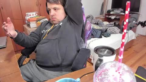 1141323  my Lord Mister Max   moms treasure online show from 01-11-25, 08:11