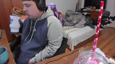 1141323  my Lord Mister Max   moms treasure online show from 01-19-25, 06:42