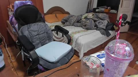 1141323  my Lord Mister Max   moms treasure online show from 01-24-25, 09:49