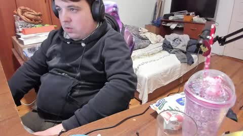 1141323  my Lord Mister Max   moms treasure online show from 01-25-25, 07:39