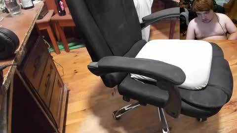 1141323  my Lord Mister Max   moms treasure online show from 09-10-25, 04:40