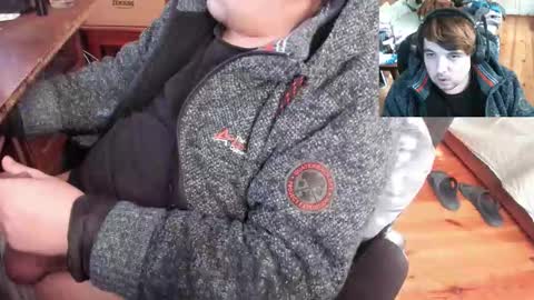 1141323  my Lord Mister Max   moms treasure online show from 02-21-26, 09:10