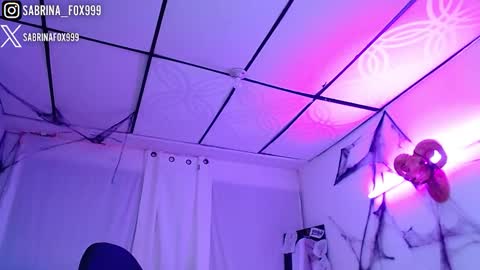 sabrina fox online show from 12-20-25, 07:59