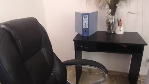 Snapshot of sabriinaa_fox chatting on 04-30-26, 02:12 sabriinaa fox online show from 04-30-26, 02:12