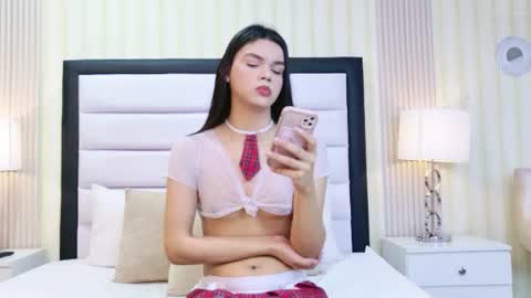 Snapshot of sabrinafoox chatting on 06-13-26, 07:23 Sabrina Foox online show from 06-13-26, 07:23
