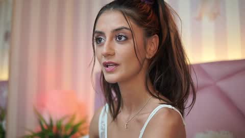  Sabrina  online show from 01-31-25, 05:53