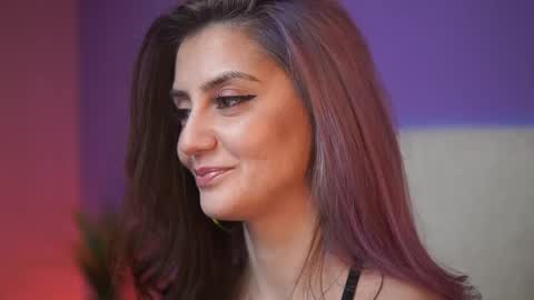  Sabrina  online show from 12-21-25, 09:55