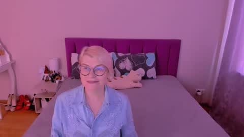 Sabrina MacMarren online show from 02-01-26, 01:20