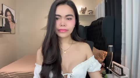 sabrinamadonna54 online show from 06-18-26, 09:47
