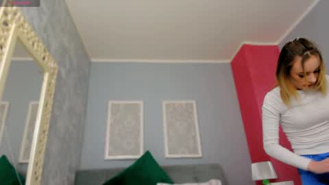 Snapshot of sabrinna_sky chatting on 04-27-26, 04:54 Sabrina online show from 04-27-26, 04:54