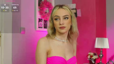 Snapshot of sabrinna_sky chatting on 06-04-26, 05:02 Sabrina online show from 06-04-26, 05:02