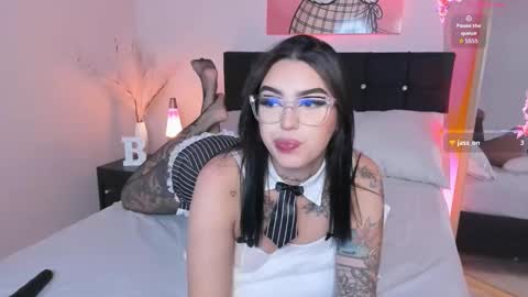 Snapshot of sabrinna_voss chatting on 01-15-26, 11:26 sabrinna online show from 01-15-26, 11:26