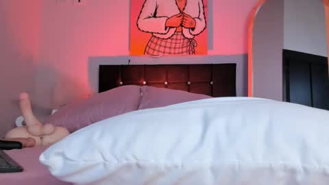 Snapshot of sabrinna_voss chatting on 04-25-26, 01:41 sabrinna online show from 04-25-26, 01:41