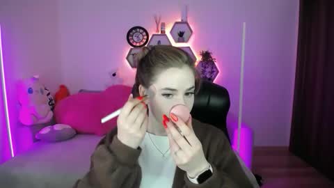 Snapshot of sabrinviolet chatting on 04-29-26, 08:07 Sabrina Violet online show from 04-29-26, 08:07
