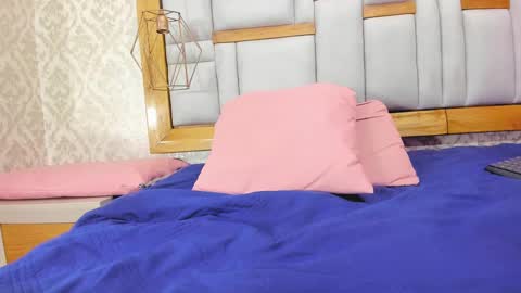 Sacha Malala  online show from 02-21-25, 01:33