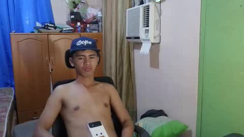 Snapshot of sachu01 chatting on 04-08-26, 06:35 Sachu01 online show from 04-08-26, 06:35