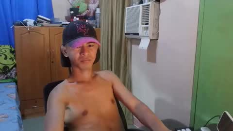 Snapshot of sachu01 chatting on 04-17-26, 11:46 Sachu01 online show from 04-17-26, 11:46