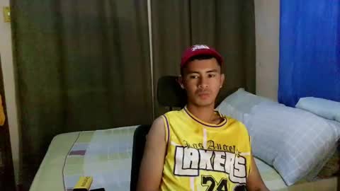 Snapshot of sachu01 chatting on 05-20-26, 07:58 Sachu01 online show from 05-20-26, 07:58