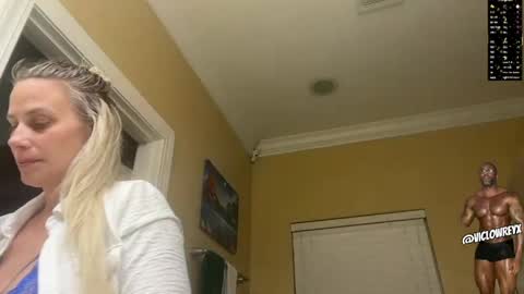 Snapshot of sadierw chatting on 04-04-26, 02:43 SadieRW online show from 04-04-26, 02:43