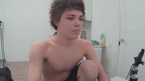 sadvetements online show from 03-31-26, 06:47