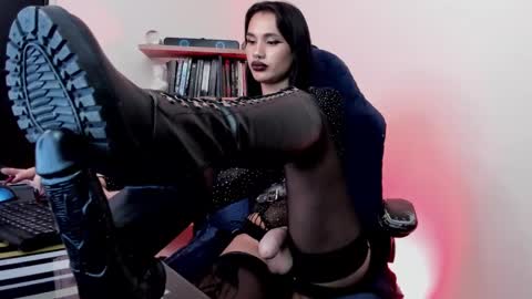 Aly independent model online show from 02-25-25, 08:51