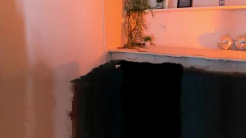 Cami online show from 04-21-26, 09:28