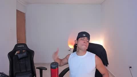 saenz_hotx online show from 11-01-25, 08:11