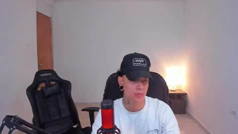 saenz_hotx online show from 11-06-25, 05:58