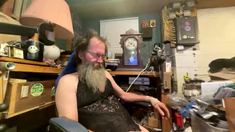 Snapshot of safety_fist chatting on 01-12-25, 06:17 safety_fist online show from 01-12-25, 06:17