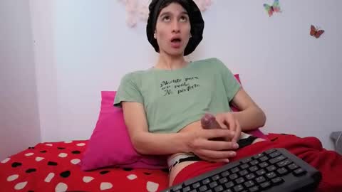 Safiro Queen online show from 12-16-25, 03:28