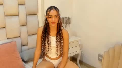 Cattleya online show from 12-14-24, 03:40