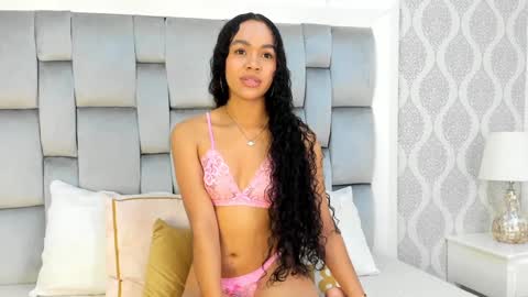 Cattleya online show from 01-14-25, 11:53